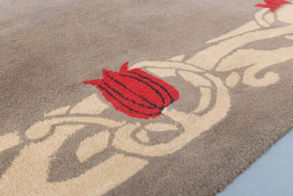Vintage Limited Edition Italian rug ‘Tulipano’ from Voghi for Villa d’Este