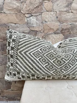 Vintage Moroccan berber boujaad pillow