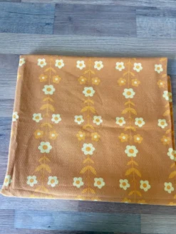 Vintage rétro nappe fleurie orange