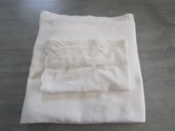 Voile De Berceau ancien avec dessus de lit assorti