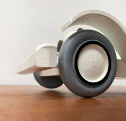 Voiture jouet vintage française décoration de Vilac