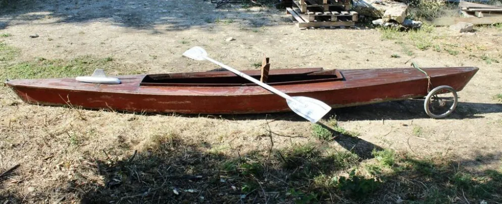 Yole en bois bernic